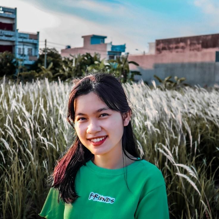 Jordan Lee, Client Relations Director, discussing corporate gifting strategy with business clients